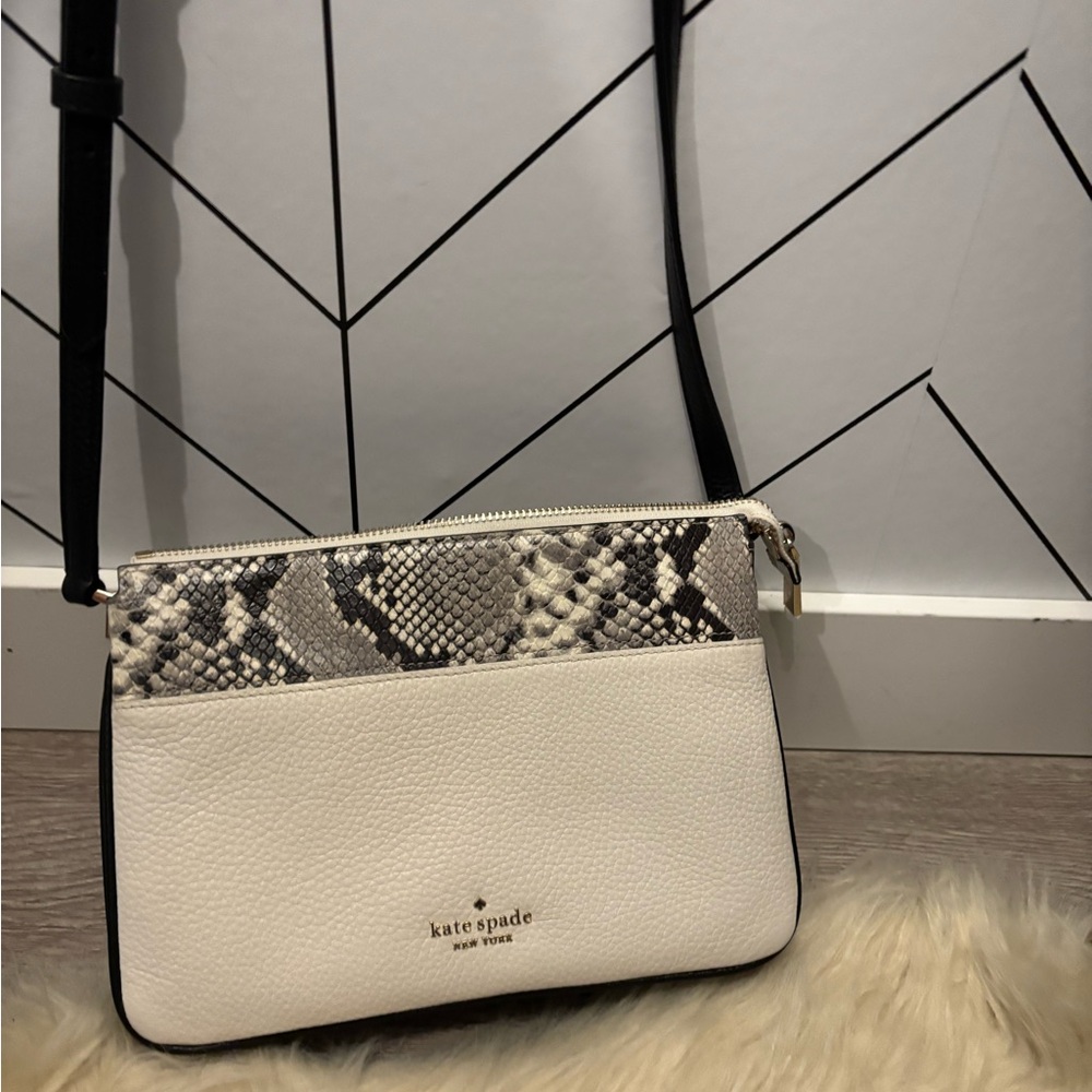 Kate Spade Elegant White and Black Crossbody Bag